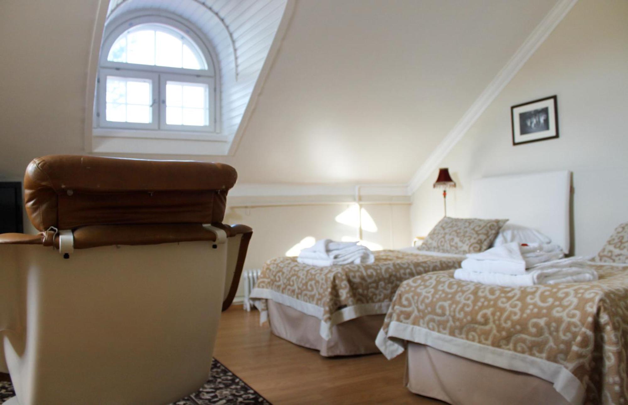 Hotelli-Ravintola Maentaen Klubi มานตา ภายนอก รูปภาพ